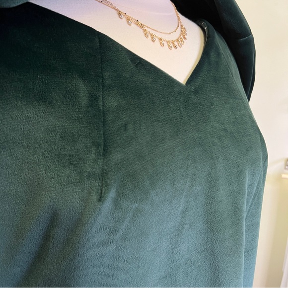 Vintage Style Handmade Green Velvet Bell Sleeve Mini Dress - Picture 6 of 16